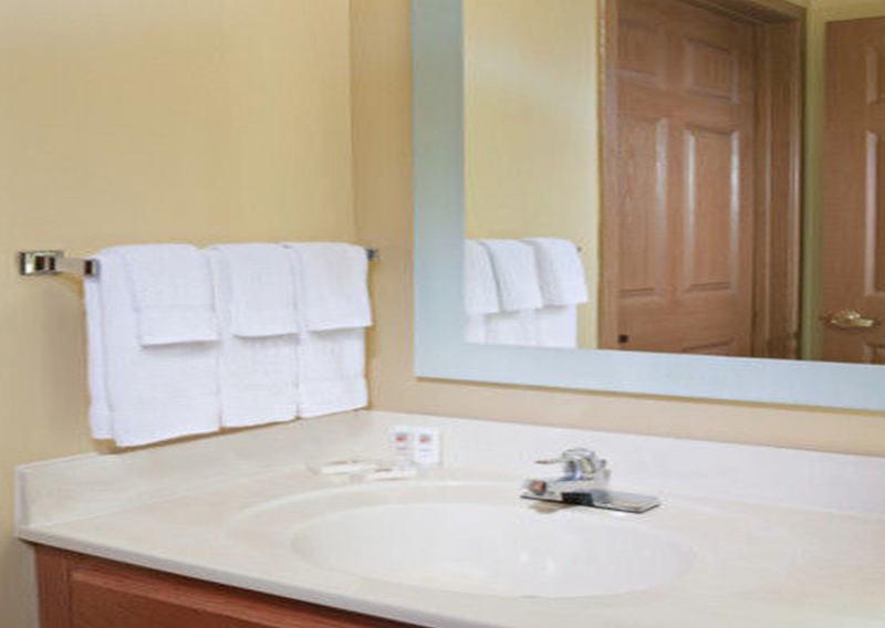 Residences At Tewksbury Room photo