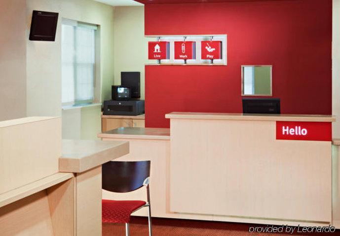 Residences At Tewksbury Interior photo